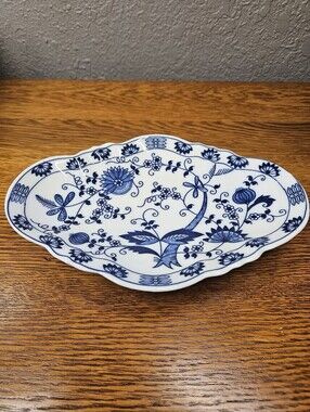 Vienna Woods Blue Onion Dish